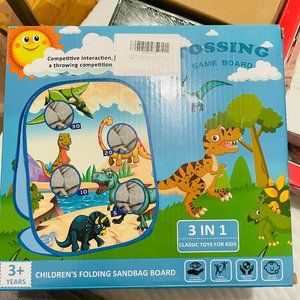 tossing, folding sandbag board game